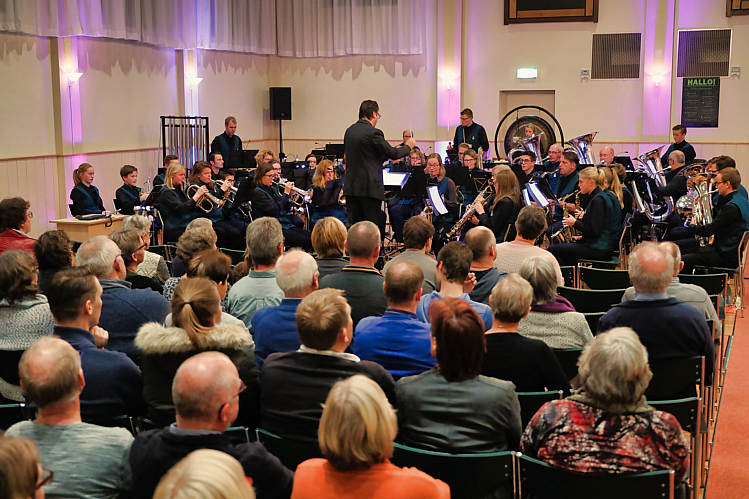 90-jarig jublieum en najaarsconcert 'Reis door de tijd'_12